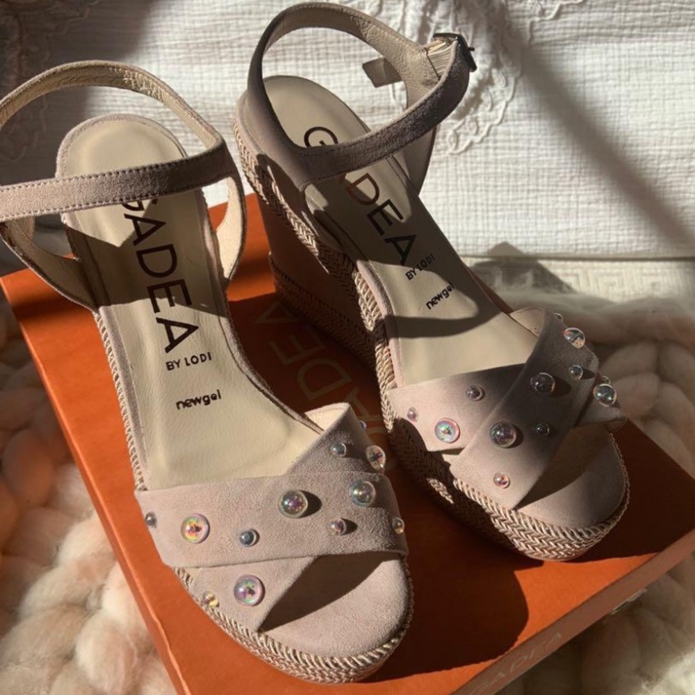 GADEA by Lodi Wedges